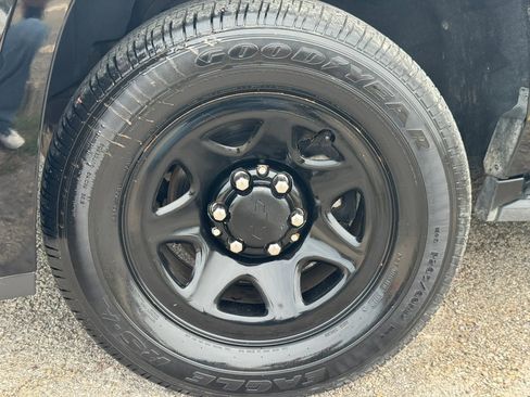 Used 2015 Chevrolet Tahoe 4WD image 40