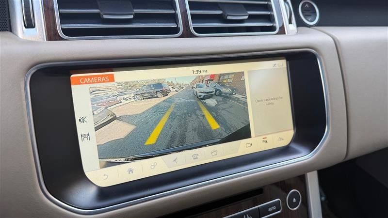 Used 2017 Land Rover Range Rover HSE AWD/4WD image 40