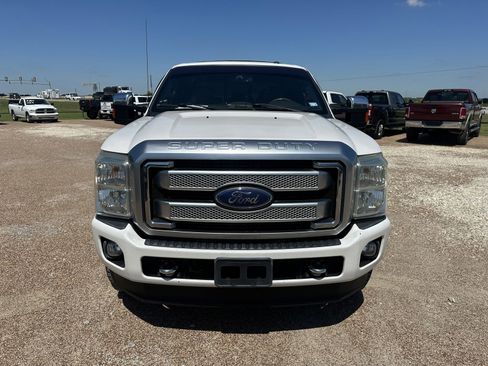 Used 2016 Ford F250 Platinum AWD/4WD image 2