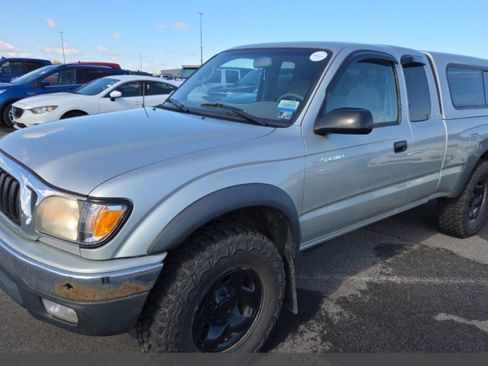 Used 2002 Toyota Tacoma 4x4 Xtracab image 1