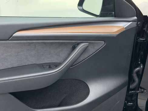 Used 2023 Tesla Model Y Performance AWD/4WD image 93