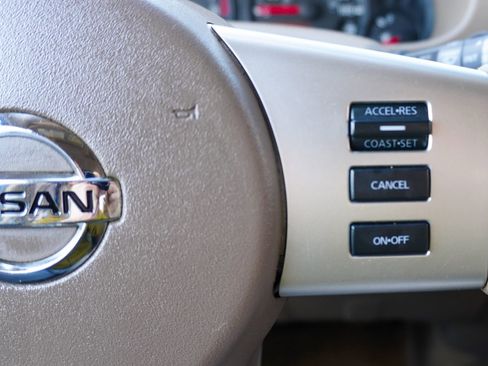 Used 2016 Nissan Frontier SV image 32