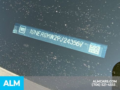 Used 2023 Chevrolet Traverse LT image 24