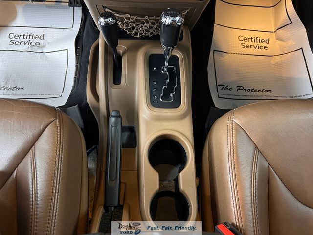 Used 2014 Jeep Wrangler Unlimited Sahara w/ Dual Top Group AWD/4WD image 40