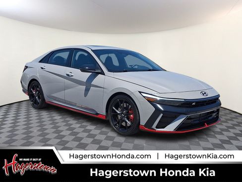 Used 2025 Hyundai Elantra N FWD image 1
