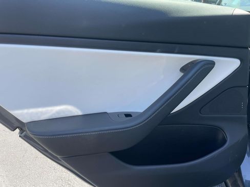Used 2019 Tesla Model 3 Long Range AWD/4WD image 13