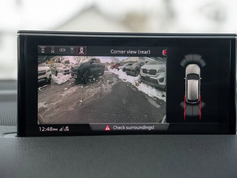 Used 2018 Audi Q7 3.0T Premium Plus w/ Premium Plus Package image 33