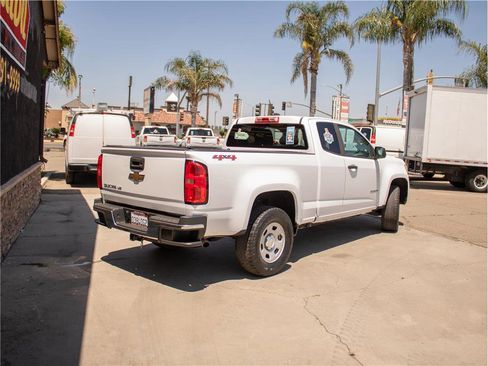 Used 2017 Chevrolet Colorado W/T w/ WT Convenience Package AWD/4WD image 2