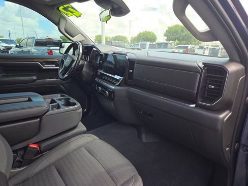 Used 2022 Chevrolet Silverado 1500 LT RWD image 25