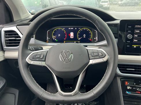 New 2025 Volkswagen Taos SEL image 28