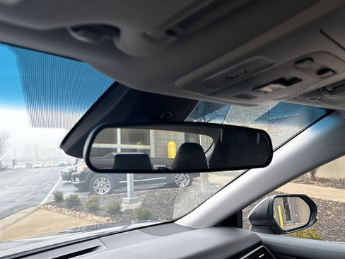 Used 2019 Toyota Camry SE image 26