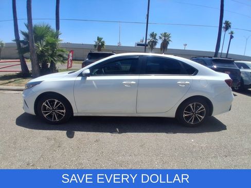 Used 2024 Kia Forte LXS w/ LXS Technology Package FWD image 4