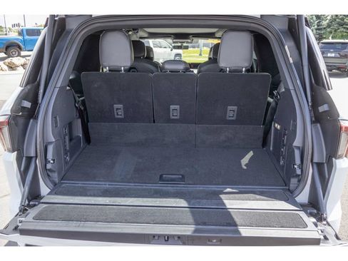 Used 2025 Lincoln Navigator Black Label AWD/4WD image 17