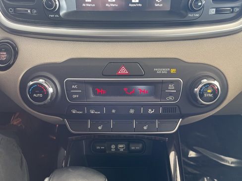 Used 2020 Kia Sorento EX image 24