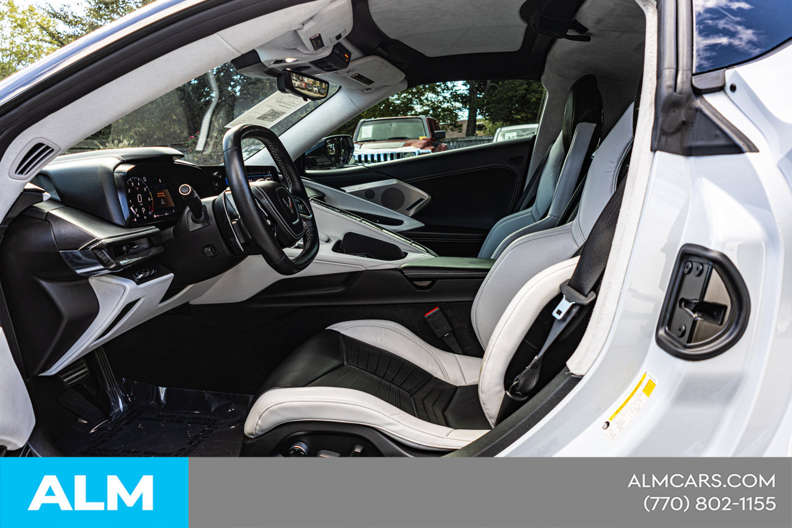 Used 2020 Chevrolet Corvette Stingray Premium Cpe w/ 3LT Preferred Equipment Group RWD image 17
