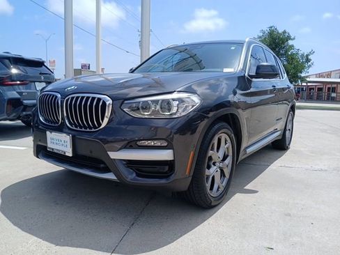 Used 2021 BMW X3 sDrive30i w/ Premium Package image 3