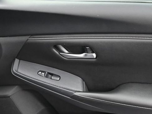 Used 2024 Nissan Sentra SV FWD image 22