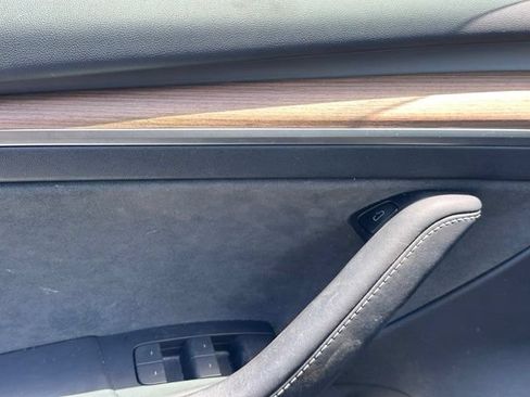 Used 2023 Tesla Model 3 Standard Range RWD image 30