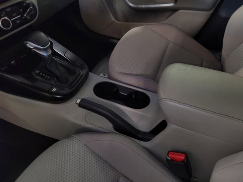 Used 2021 Kia Soul LX FWD image 26