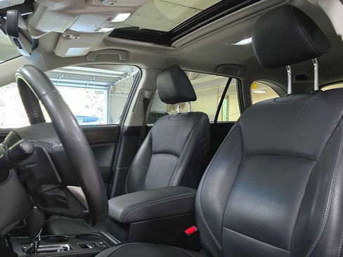 Used 2019 Subaru Outback 3.6R Limited image 22
