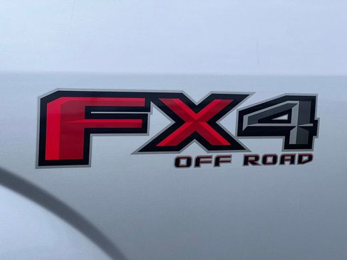 Used 2018 Ford F150 Lariat w/ FX4 Off-Road Package AWD/4WD image 14