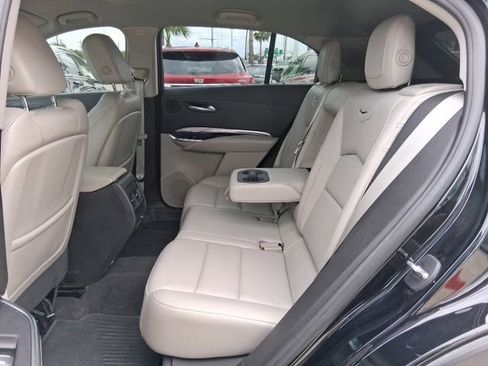 Used 2023 Cadillac XT4 Luxury image 23