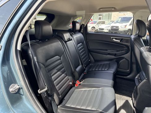 Used 2016 Ford Edge SEL w/ Equipment Group 201A AWD/4WD image 22