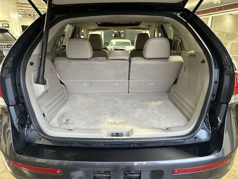 Used 2013 Lincoln MKX AWD image 21