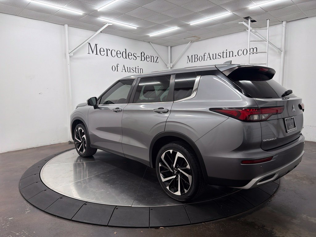 Used 2022 Mitsubishi Outlander SE FWD image 5