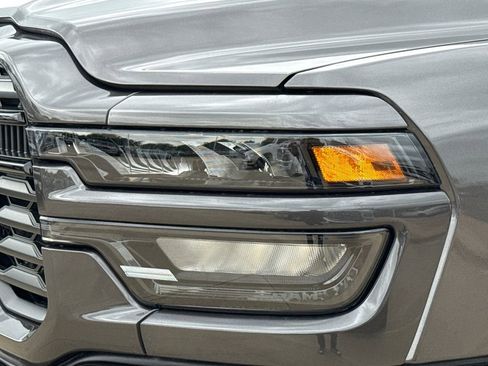 New 2026 RAM 2500 Big Horn AWD/4WD image 4