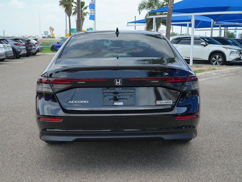 Used 2026 Honda Accord SE image 6