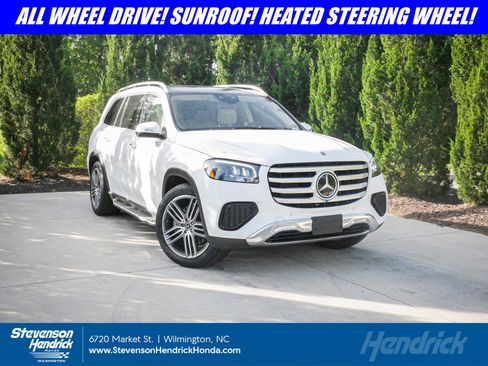 Used 2025 Mercedes-Benz GLS 450 4MATIC image 1
