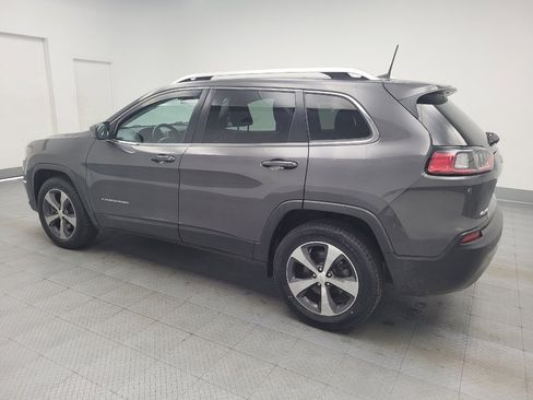 Used 2019 Jeep Cherokee Limited image 3
