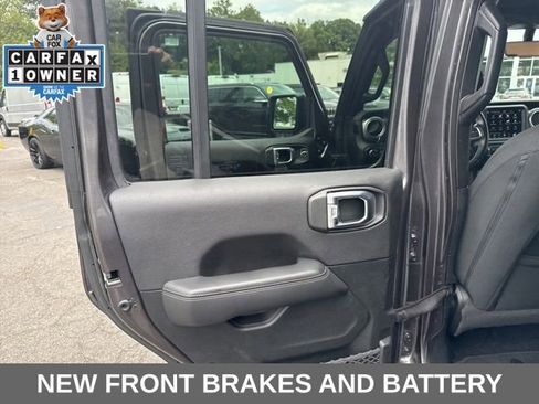 Used 2021 Jeep Wrangler Unlimited Sahara image 37