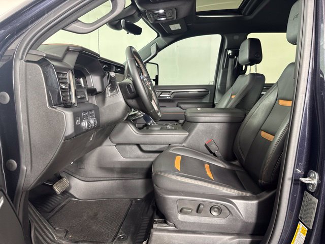 Used 2024 GMC Sierra 2500 AT4 w/ AT4 Premium Plus Package AWD/4WD image 11