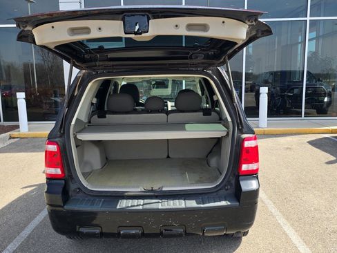 Used 2009 Ford Escape XLS image 16