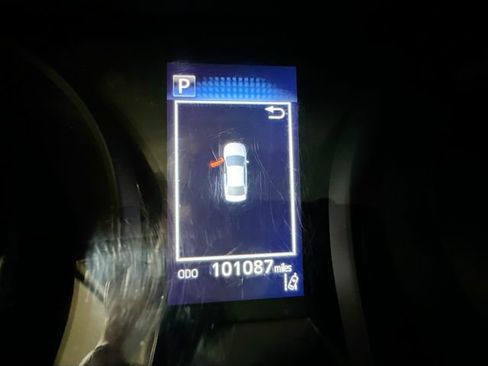 Used 2018 Toyota Camry SE FWD image 13