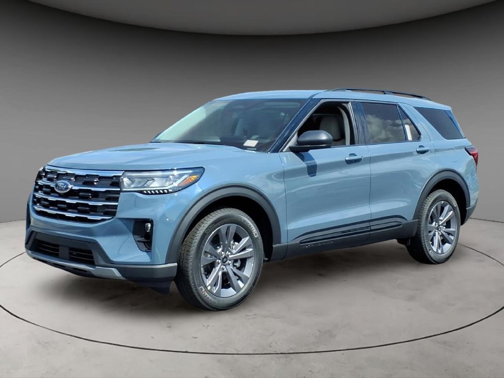 New 2026 Ford Explorer Active w/ Active Comfort Package AWD/4WD image 1