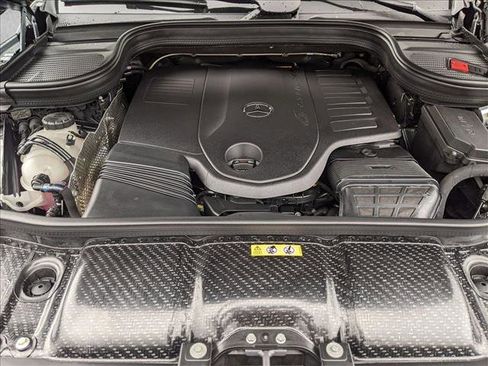 Certified 2026 Mercedes-Benz GLE 450 4MATIC image 18