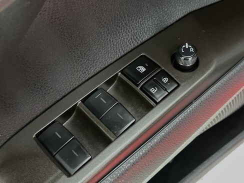 Used 2023 Toyota Camry SE image 17