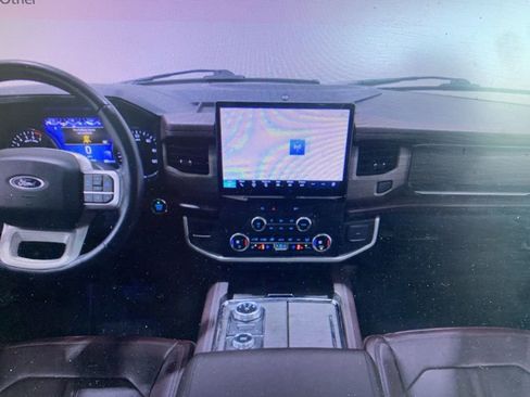 Used 2023 Ford Expedition Limited AWD/4WD image 5