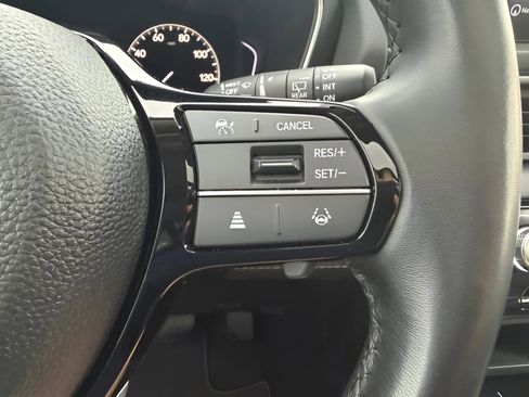 Certified 2024 Honda Pilot Touring image 14