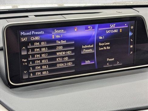 Used 2018 Lexus RX 450h AWD image 14