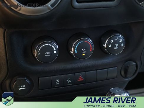 Used 2014 Jeep Wrangler Unlimited Sport AWD/4WD image 32