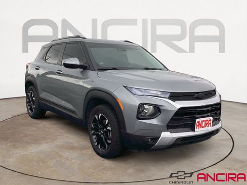 Used 2023 Chevrolet TrailBlazer LT w/ Convenience Package AWD/4WD image 1