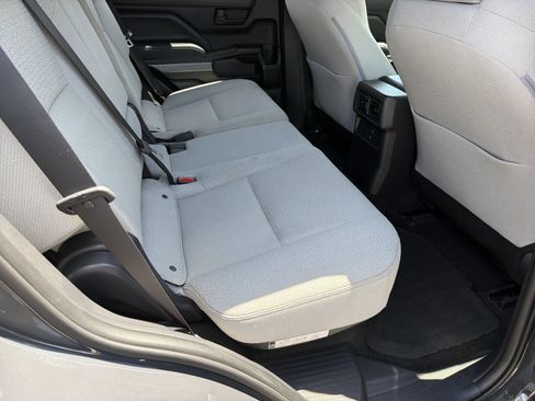 Certified 2025 Toyota 4Runner SR5 AWD/4WD image 25