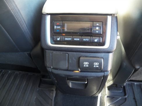 Used 2020 Subaru Ascent Limited w/ Technology Package AWD/4WD image 20