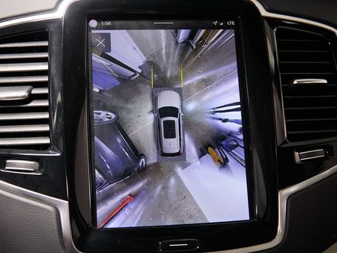 Used 2024 Volvo XC90 T8 Ultimate w/ Protection Package Premier AWD/4WD image 35
