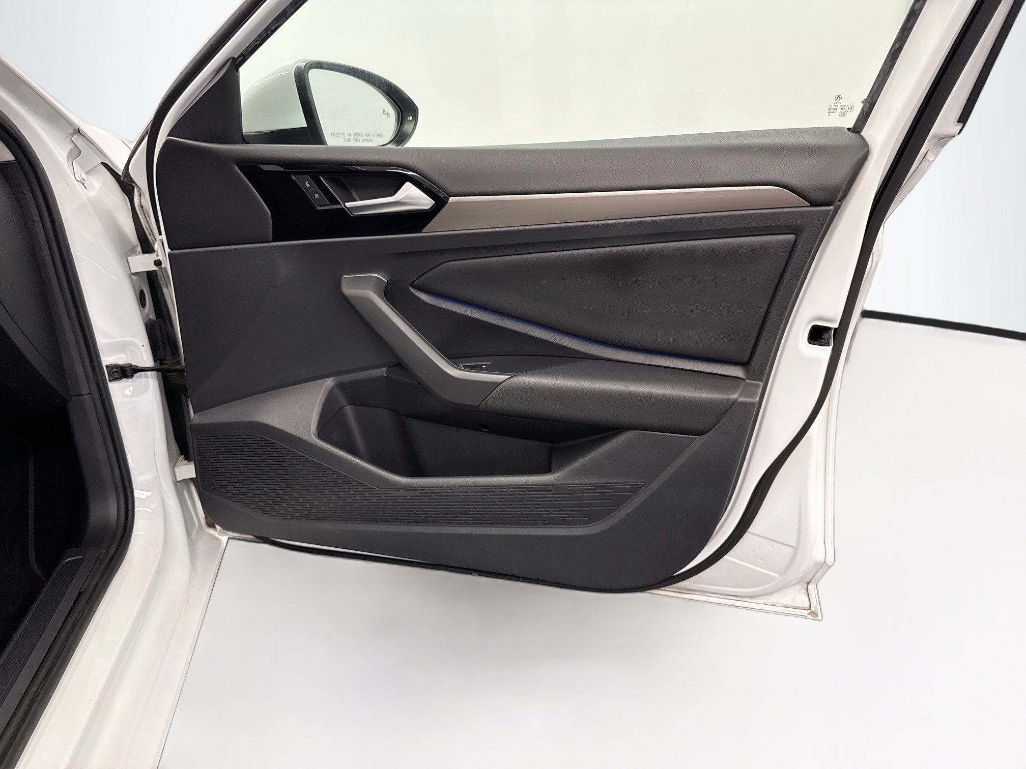 Used 2019 Volkswagen Jetta SEL Premium FWD image 32