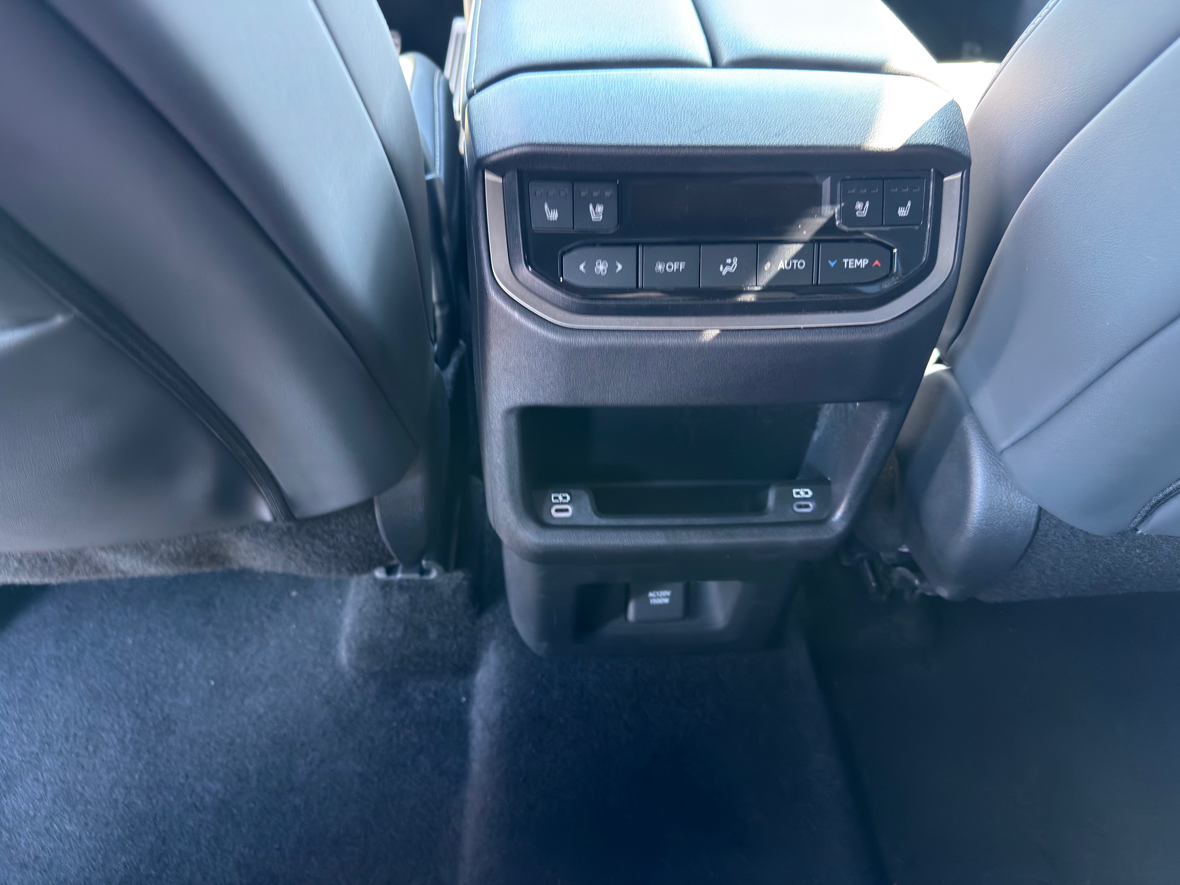 Used 2025 Lexus TX 500h AWD w/ Technology Package image 23